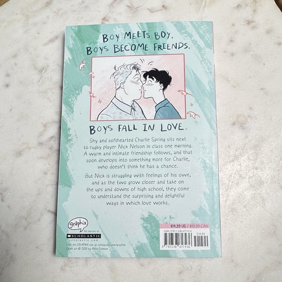 Heartstopper‎ Edition Alice Oseman Graphic Novel Comic LGBTQ Romance paperback - Picture 2 of 2